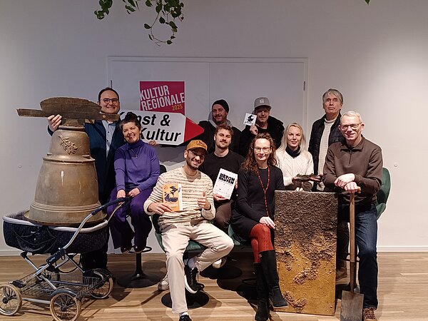 Projektträger und weitere Ansprechpersonen der fünf großen Kooperationsprojekte 